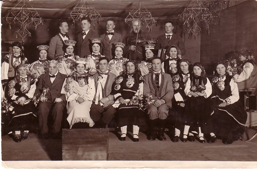 Bārtas etnogrāfiskais ansamblis 1930. gadu sākumā